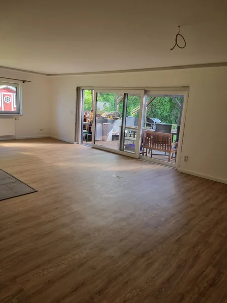 Saniertes Wohnzimmer nach Brandschaden in Kappeln